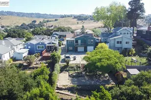 8809 Seneca St, Oakland, CA 94605 - Photo 6