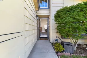 2135 Rock Pass Pl, Martinez, CA 94553 - Photo 4