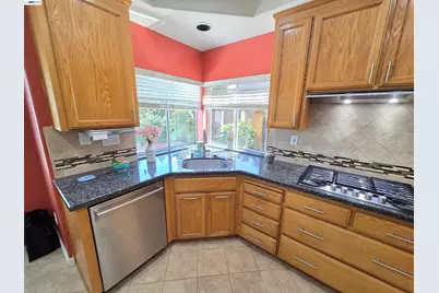 2850 Montair Way, Union City, CA 94587 - Photo 8