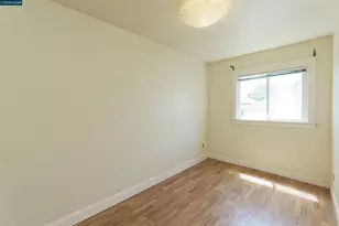 6312 Herzog St, Oakland, CA 94608 - Photo 18