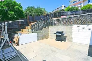 2082 Placer Dr, Castro Valley, CA 94578 - Photo 34