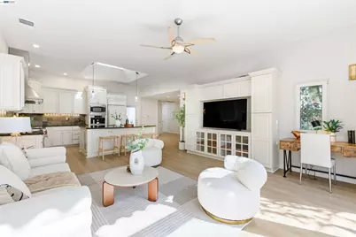 1023 Huntingdon Drive, San Jose, CA 95129 - Photo 6