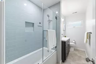 1023 Huntingdon Dr, San Jose, CA 95129 - Photo 30