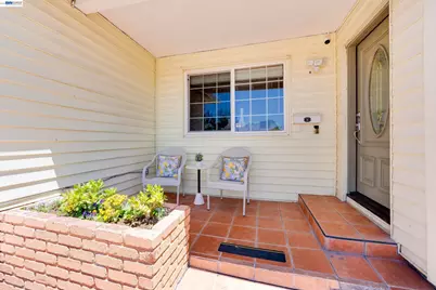 36122 Magellan Dr, Fremont, CA 94536 - Photo 4
