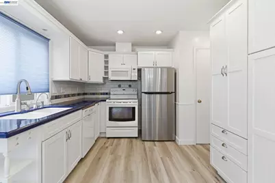 3194 Pawnee Way, Pleasanton, CA 94588 - Photo 16