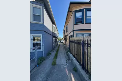 2251 Foothill Blvd, Oakland, CA 94606 - Photo 4