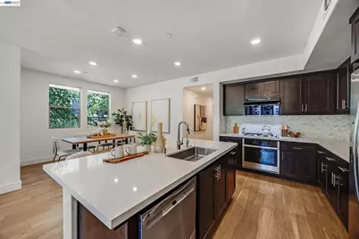 5810 Midnight Pl #D, Dublin, CA 94568 - Photo 8
