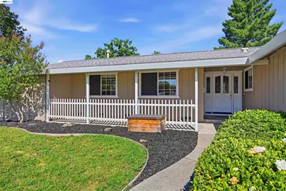 5744 Sperry Dr, Citrus Heights, CA 95621 - Photo 4