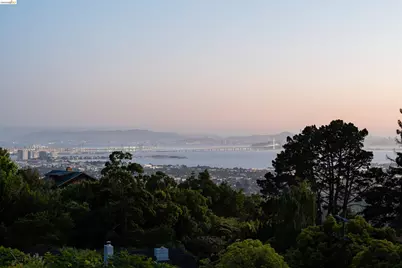 900 Euclid Ave, Berkeley, CA 94708 - Photo 26