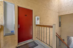 40 Las Moradas Cir, San Pablo, CA 94806 - Photo 2