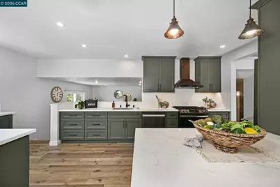 2407 Saybrook Pl, Martinez, CA 94553 - Photo 12