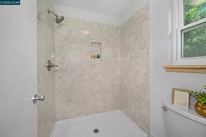 2407 Saybrook Pl, Martinez, CA 94553 - Photo 24