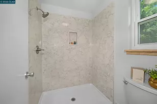 2407 Saybrook Pl, Martinez, CA 94553 - Photo 24