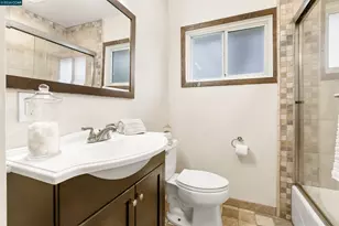 113 Margie Dr, Pleasant Hill, CA 94523 - Photo 16