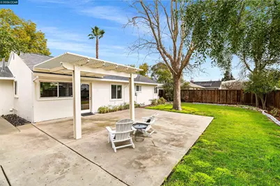113 Margie Drive, Pleasant Hill, CA 94523 - Photo 22