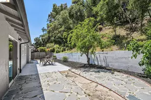 46 Elysian Fields Dr, Oakland, CA 94605 - Photo 38
