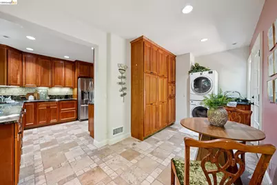 350 Florence Ave, Oakland, CA 94618 - Photo 30