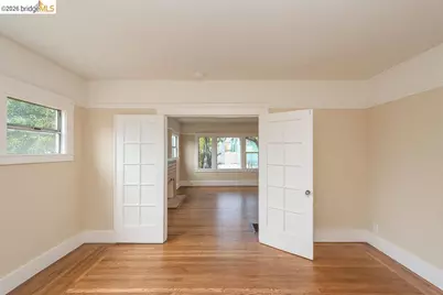 707 Aileen St, Oakland, CA 94609 - Photo 8