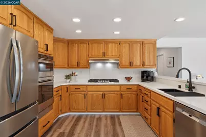 2724 De La Briandais Ct, Pinole, CA 94564 - Photo 26