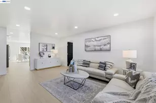 1913 Middlefield Rd, Mountain View, CA 94043 - Photo 2