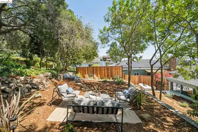 3042 Carlsen St, Oakland, CA 94602 - Photo 36