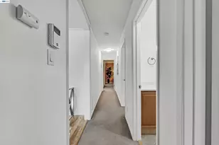 1120 Hollywood Ave, Oakland, CA 94602 - Photo 10