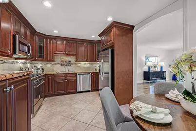 1120 Hollywood Ave #1, Oakland, CA 94602 - Photo 8
