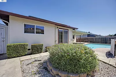 1504 Yosemite Dr, Antioch, CA 94509 - Photo 36
