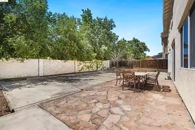 1900 Kern Mountain Way, Antioch, CA 94531 - Photo 34