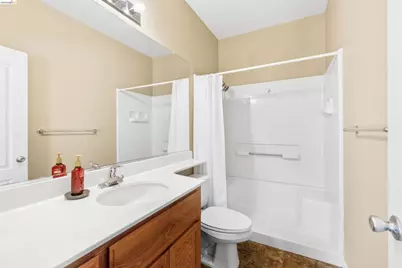 1900 Kern Mountain Way, Antioch, CA 94531 - Photo 18