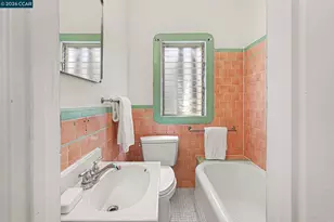 2105 McGee Ave, Berkeley, CA 94703 - Photo 16