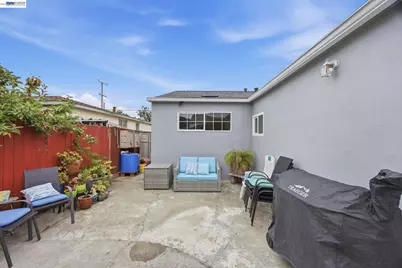 1949 Via Lacqua, San Lorenzo, CA 94580 - Photo 28