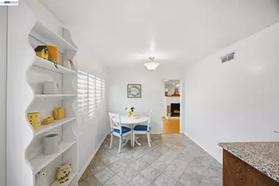 1949 Via Lacqua, San Lorenzo, CA 94580 - Photo 4