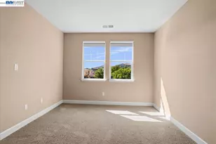 2560 Calabria Ct, Dublin, CA 94568 - Photo 42