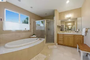 8411 Goldenrod Cir, Gilroy, CA 95020 - Photo 30
