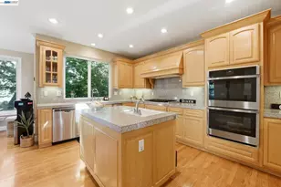 8411 Goldenrod Cir, Gilroy, CA 95020 - Photo 22
