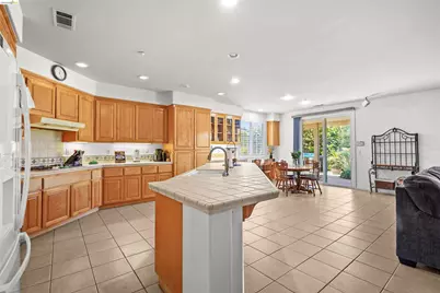 540 Lakeview Dr, Brentwood, CA 94513 - Photo 22