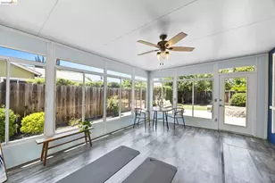 2715 Lyon Cir, Concord, CA 94518 - Photo 16