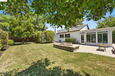 2715 Lyon Cir, Concord, CA 94518 - Photo 34
