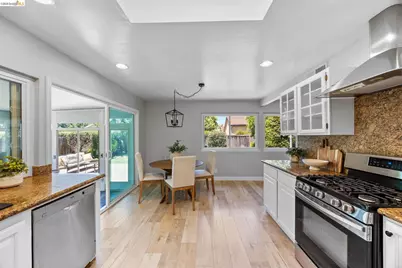 2715 Lyon Cir, Concord, CA 94518 - Photo 14