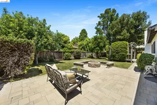 2715 Lyon Cir, Concord, CA 94518 - Photo 36