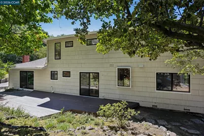 135 Canon Dr, Orinda, CA 94563 - Photo 32