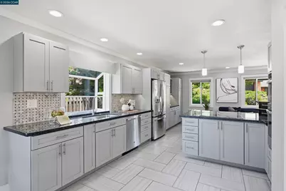 11 Swansea Ln, Pleasant Hill, CA 94523 - Photo 14