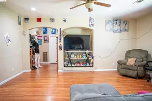 505 Tuscany Ct, Patterson, CA 95363 - Photo 8