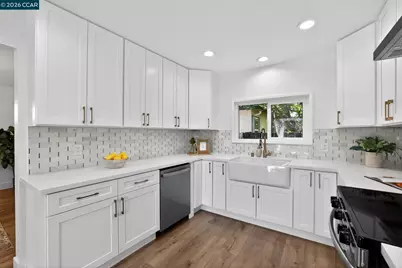 501 Cross Street, Lodi, CA 95242 - Photo 2
