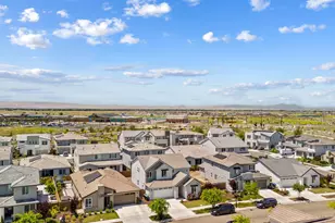 3482 Dobbins Ct, Lathrop, CA 95330 - Photo 4