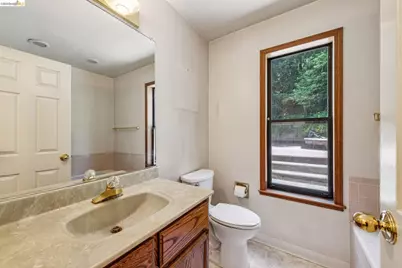 3510 Brunell Dr, Oakland, CA 94602 - Photo 36