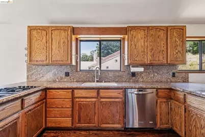 3510 Brunell Dr, Oakland, CA 94602 - Photo 24