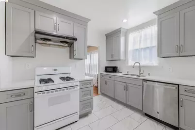 6007 San Pablo Ave, Oakland, CA 94608 - Photo 18