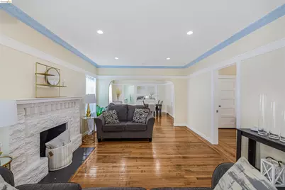 6007 San Pablo Ave, Oakland, CA 94608 - Photo 8